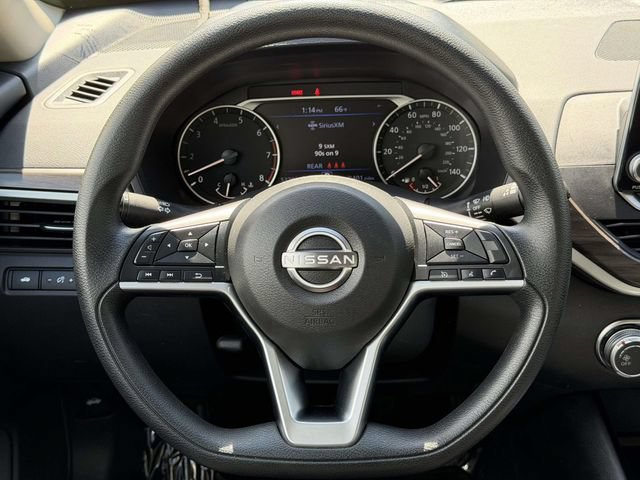 Used 2024 Nissan Altima 2.5 SV FWD image 19