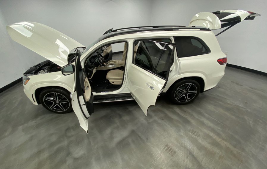 Used 2023 Mercedes-Benz GLS 450 4MATIC image 50