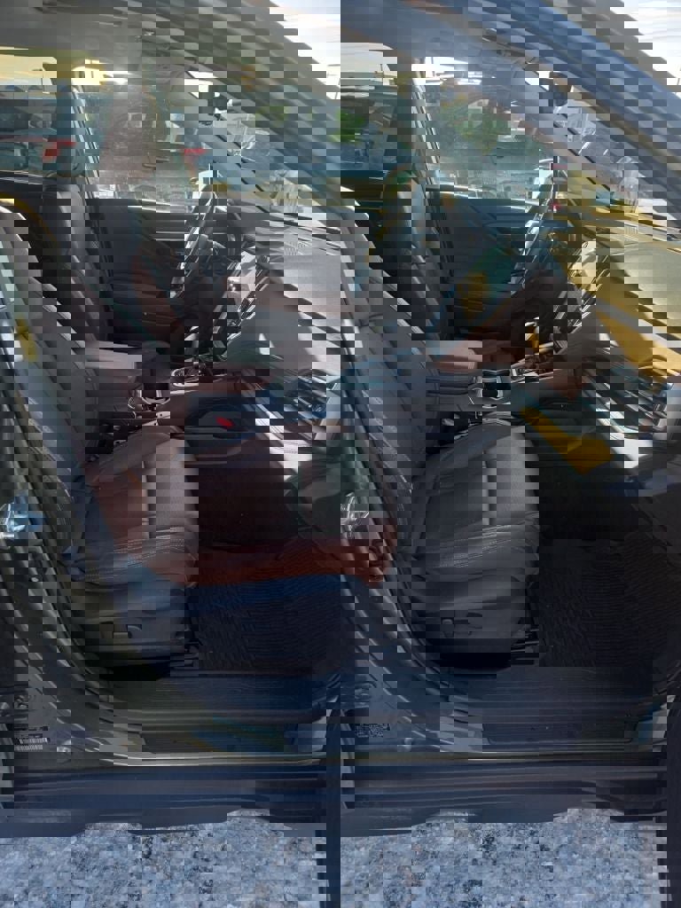 Used 2023 Subaru Outback Touring w/ Popular Package #2 image 28