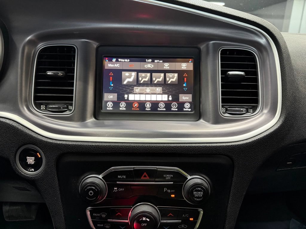 Used 2020 Dodge Charger SXT w/ Leather Interior Group RWD image 24