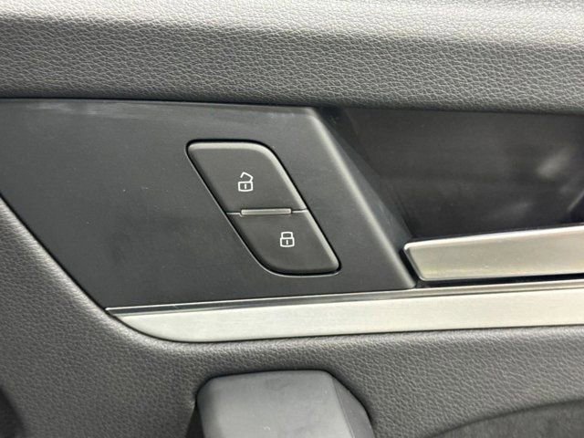 Certified 2023 Audi Q5 e Premium Plus w/ Premium Plus Package AWD/4WD image 24