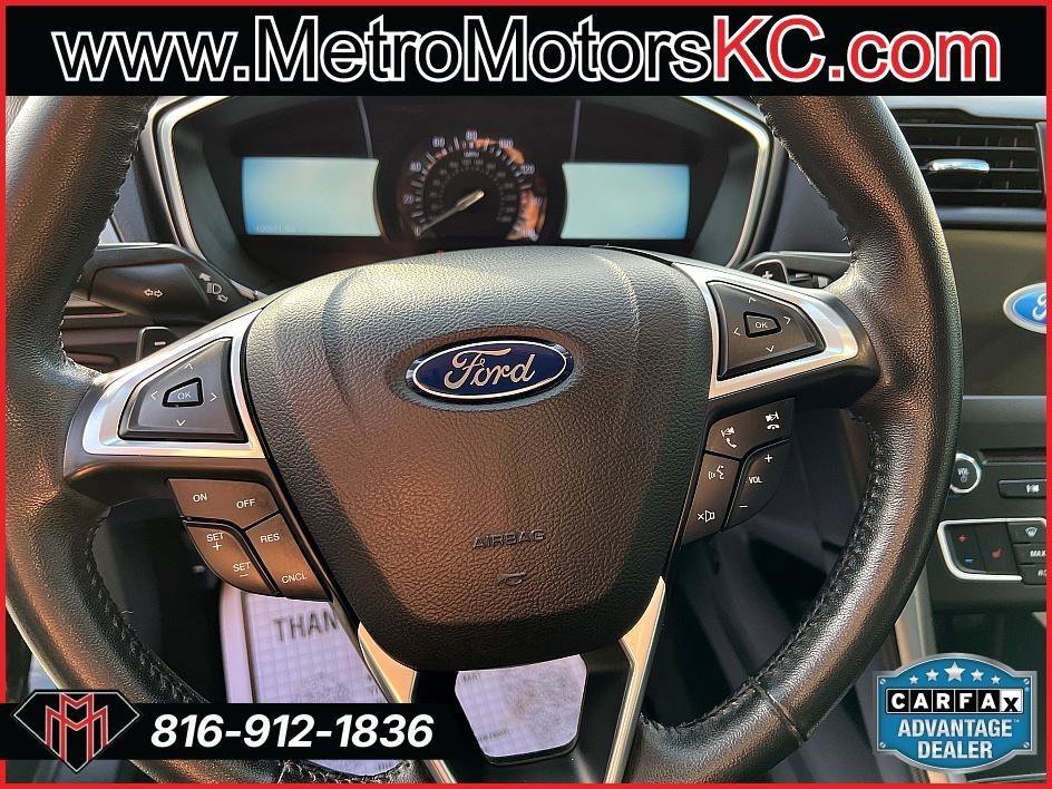 Used 2018 Ford Fusion SE w/ Fusion SE Technology Package image 27