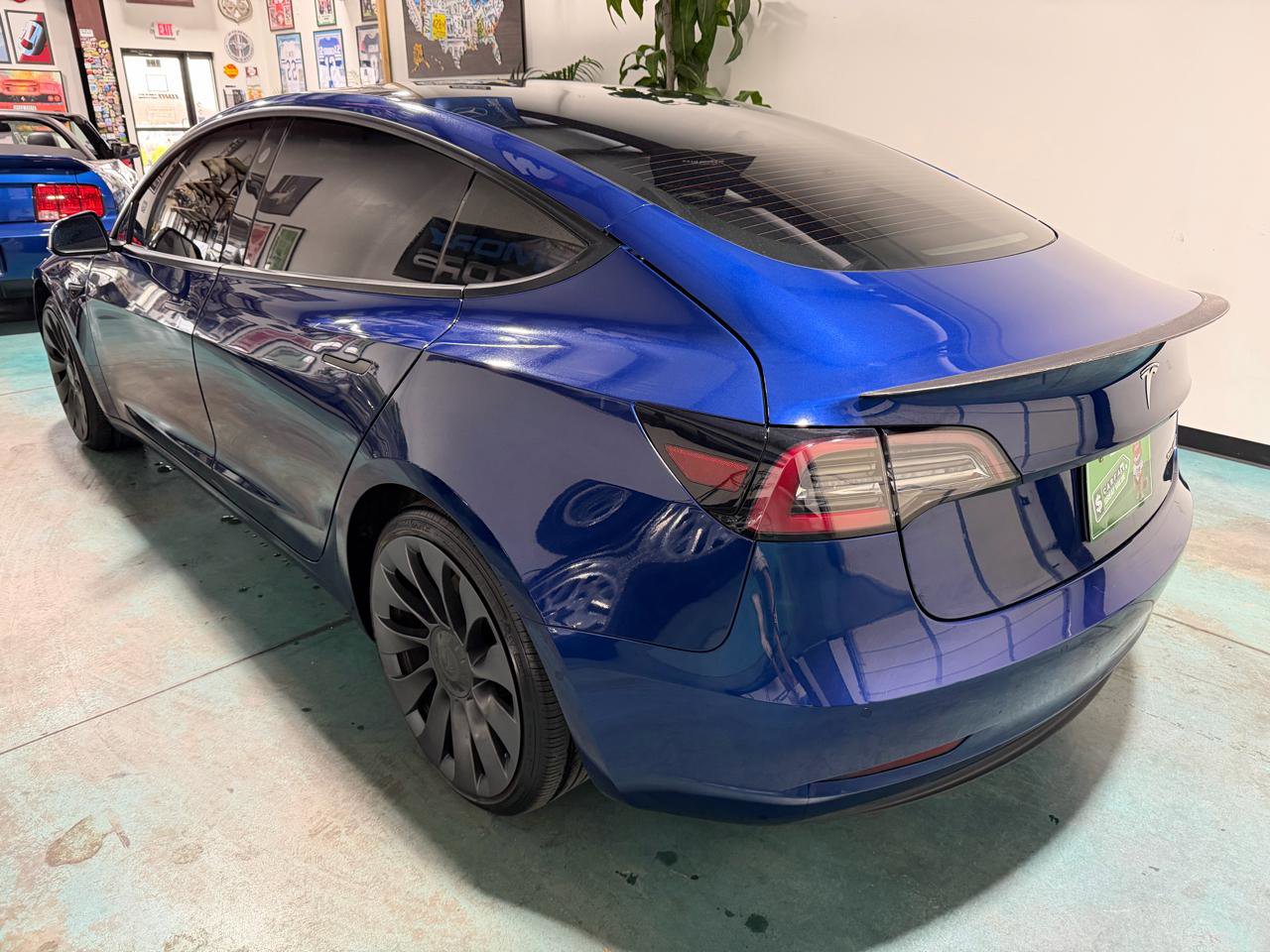 Used 2021 Tesla Model 3 Performance image 4