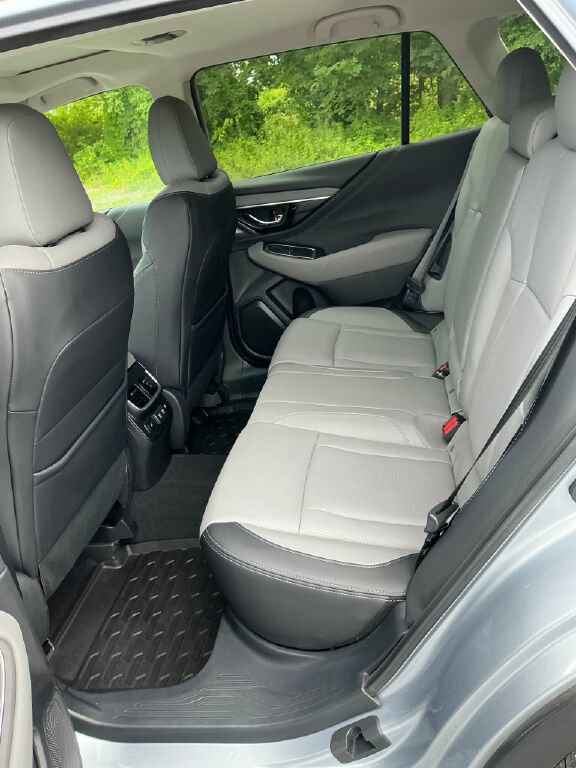 Used 2020 Subaru Outback Limited AWD/4WD image 11
