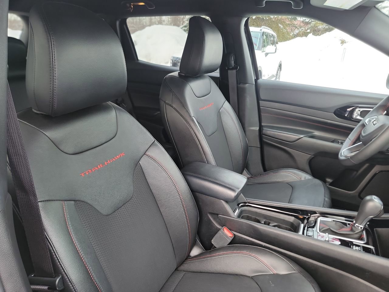 Used 2024 Jeep Compass Trailhawk image 19