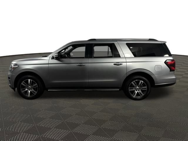 Used 2022 Ford Expedition Max Limited image 4