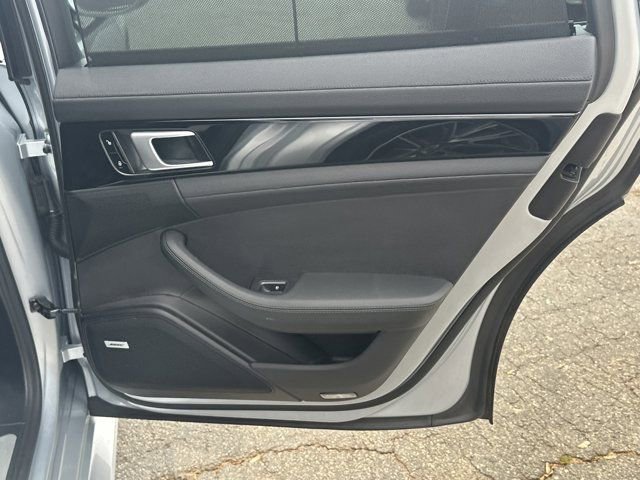 Used 2018 Porsche Panamera 4S image 21