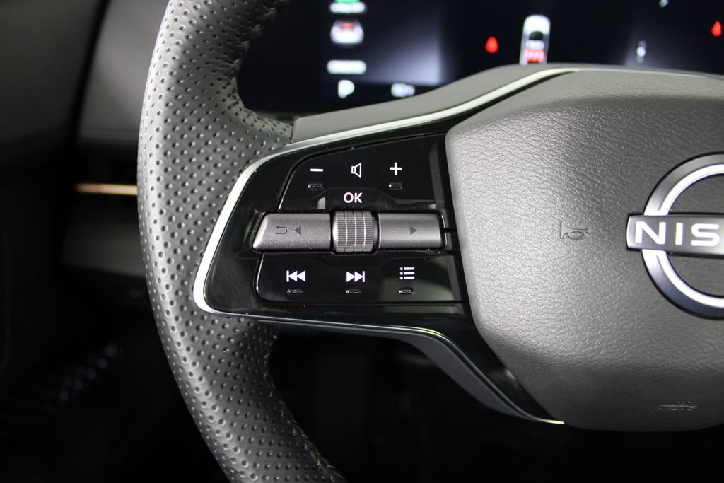Certified 2023 Nissan Ariya AWD image 25