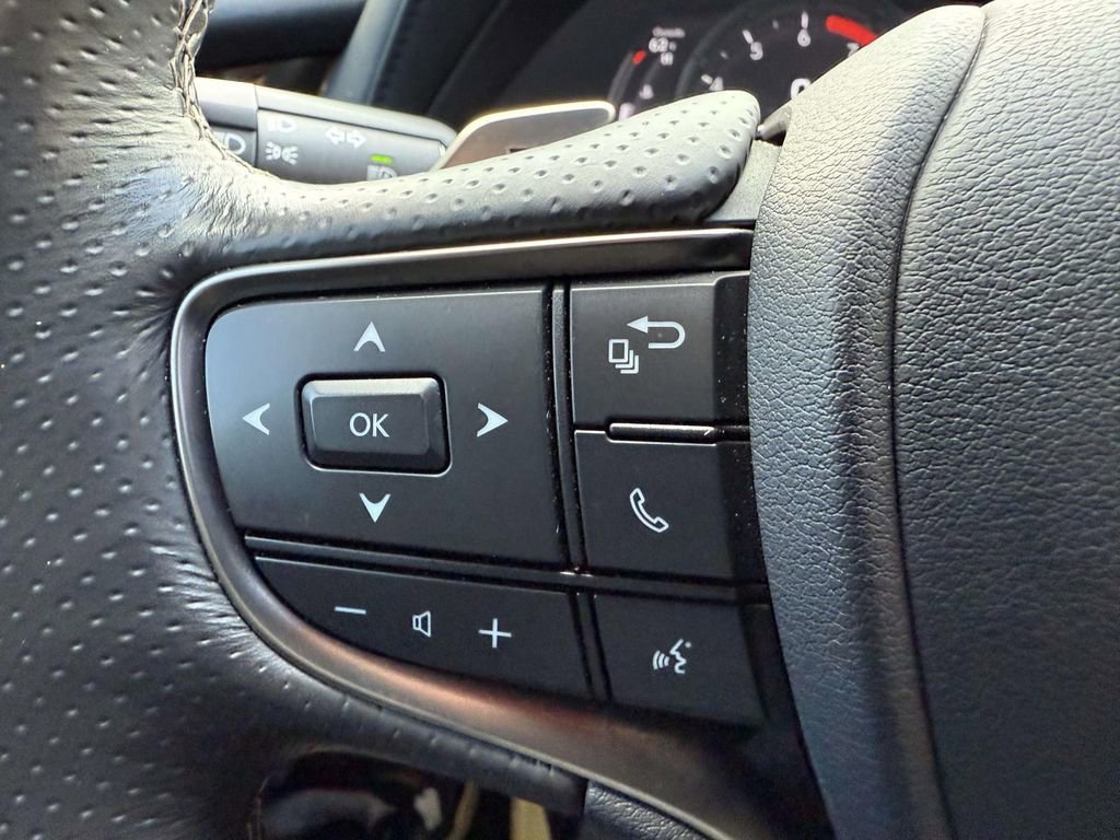 Used 2023 Lexus LS 500 F Sport w/ Cold Weather Package (CK) image 22