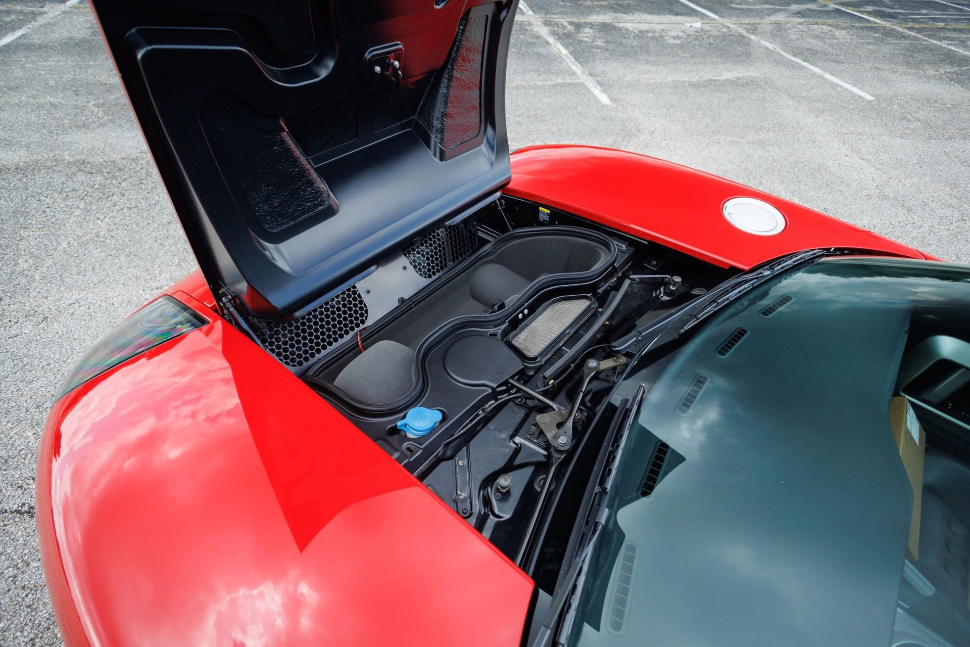 Used 2005 Ford GT RWD image 51