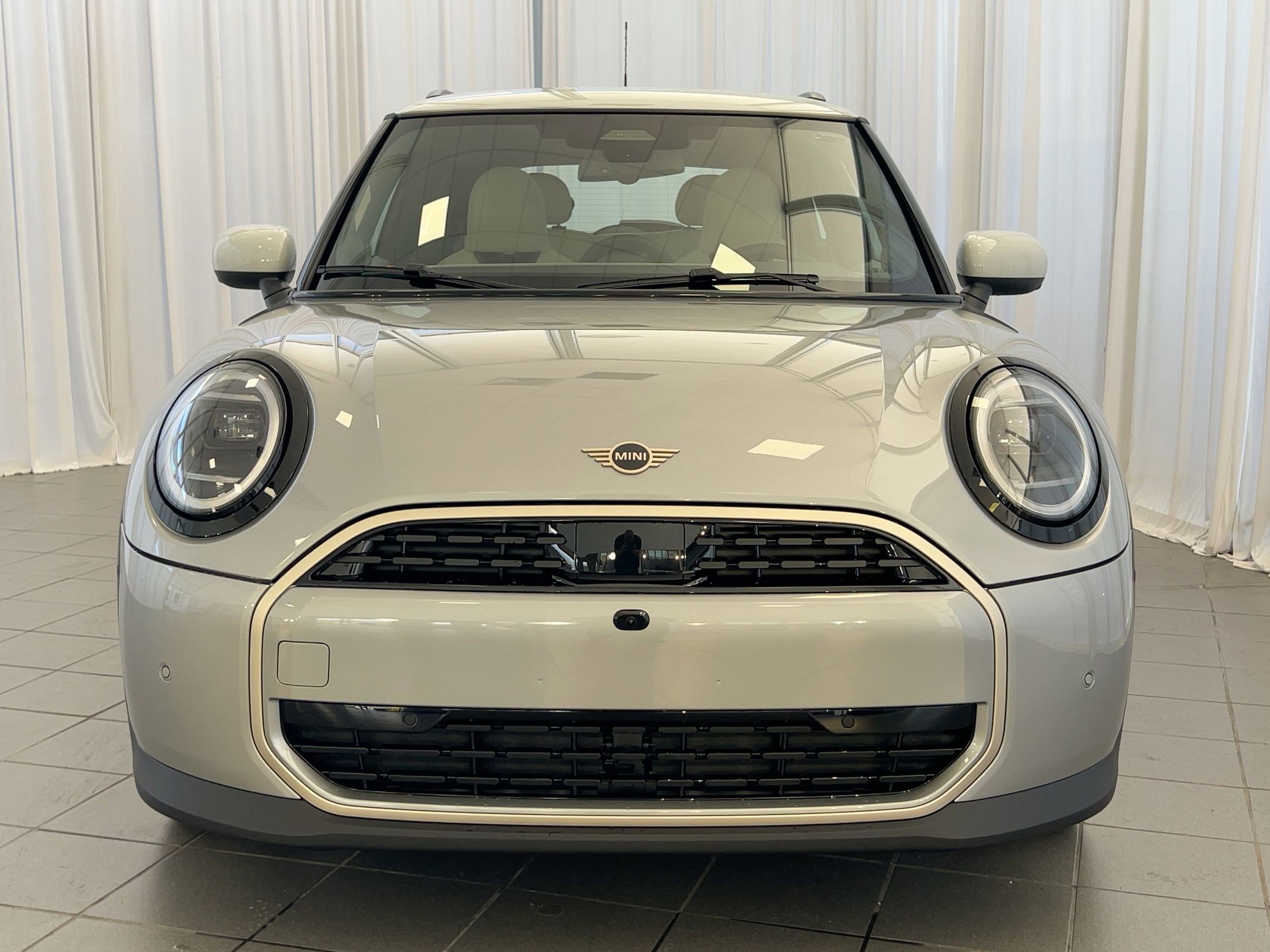 New 2026 MINI Cooper 2-Door Hardtop FWD image 6