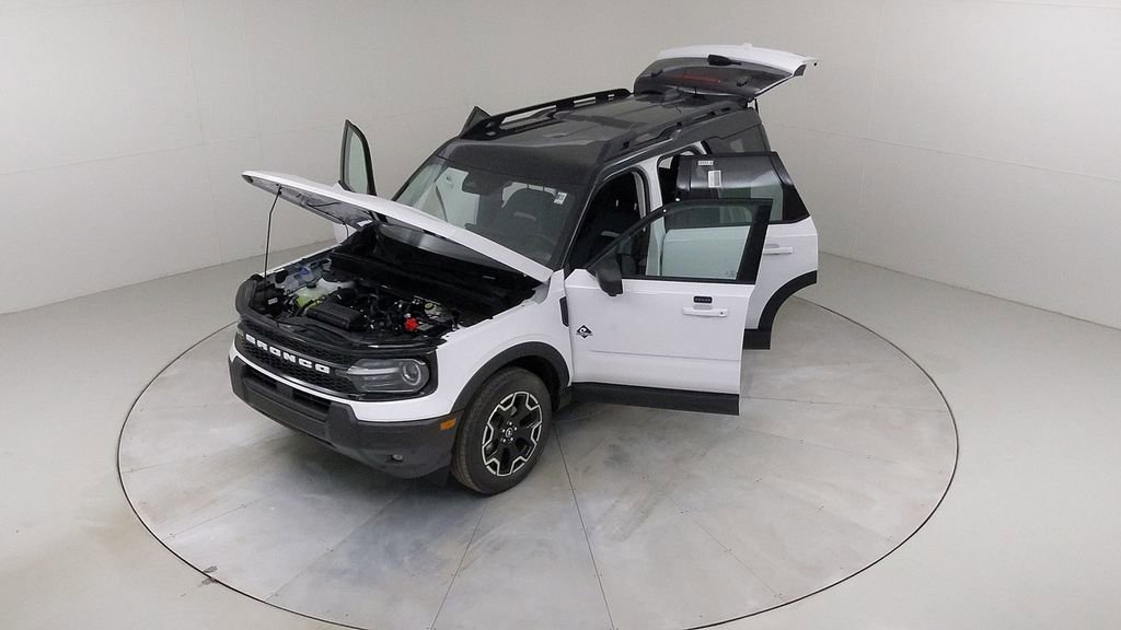 New 2025 Ford Bronco Sport Outer Banks w/ Outer Banks Tech Package+ image 43