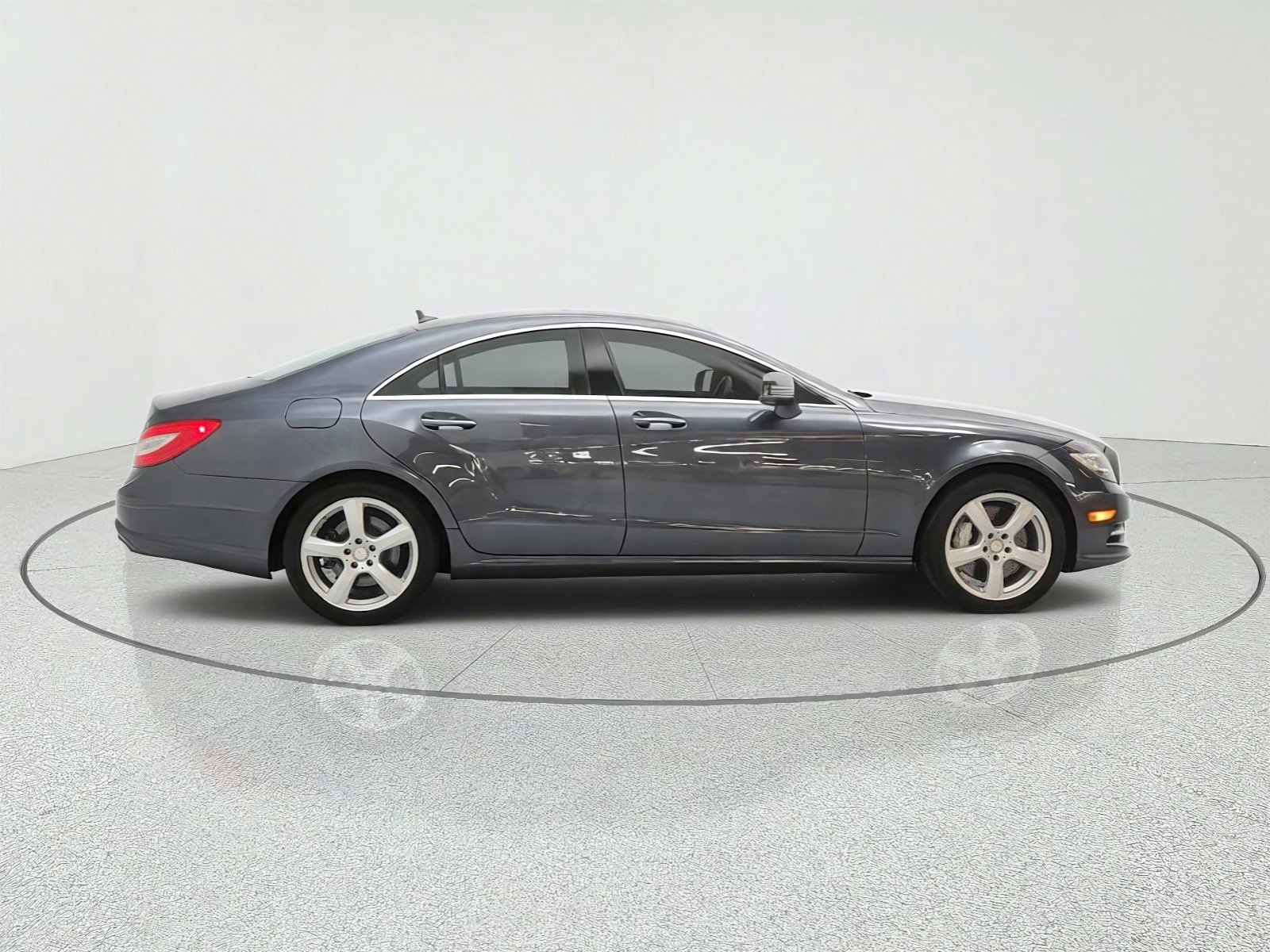 Used 2013 Mercedes-Benz CLS 550 image 4