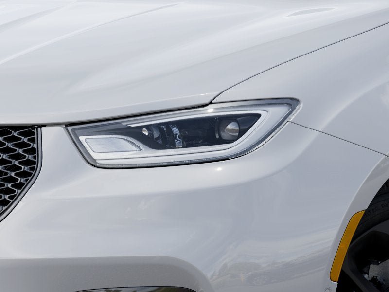 New 2026 Chrysler Pacifica Limited w/ S Appearance Package FWD image 10
