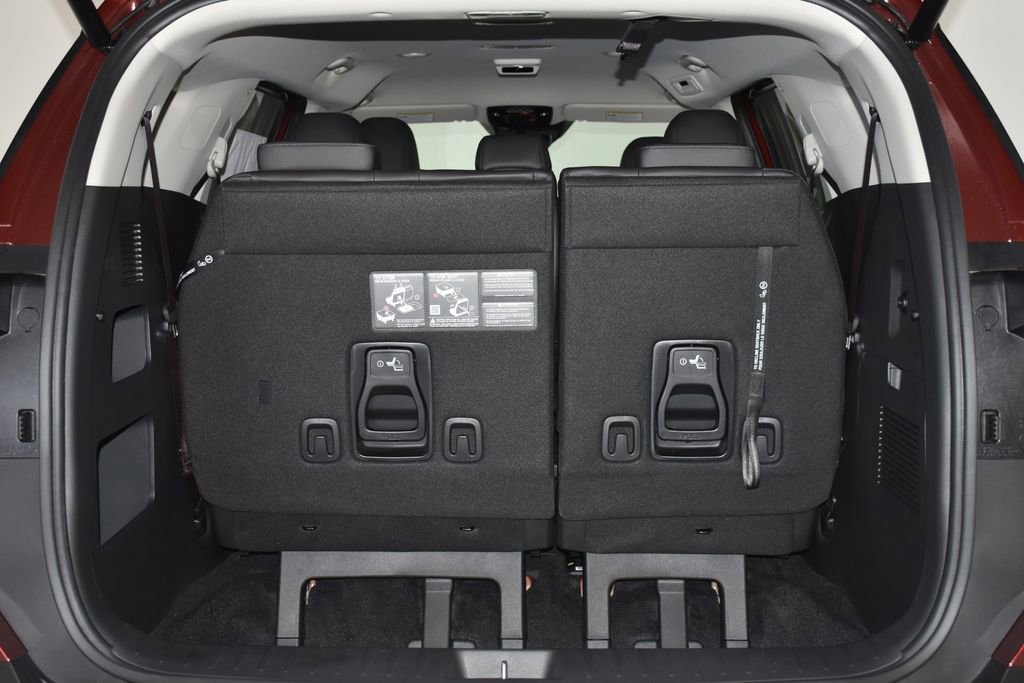 New 2026 Kia Carnival EX image 30