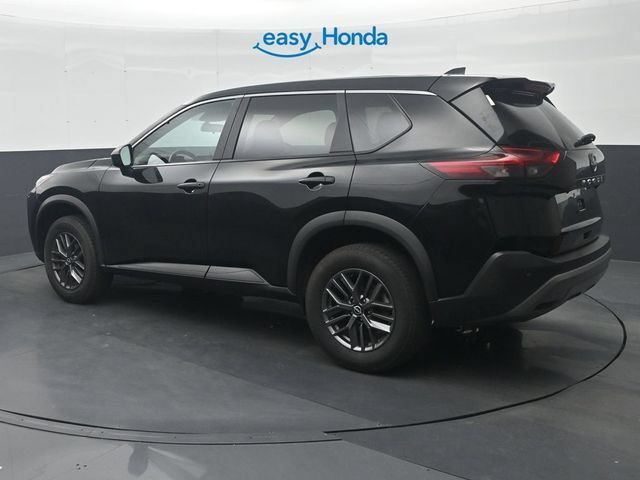 Used 2023 Nissan Rogue S FWD image 5