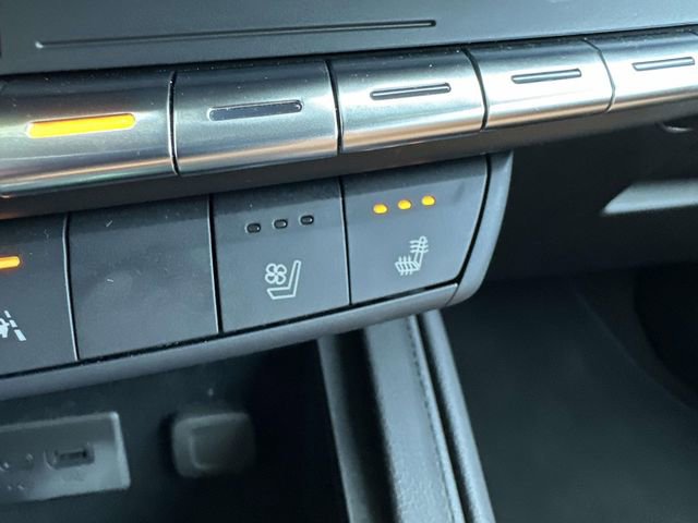 Certified 2023 Cadillac XT4 Premium Luxury w/ Enhanced Visibility Package AWD/4WD image 46