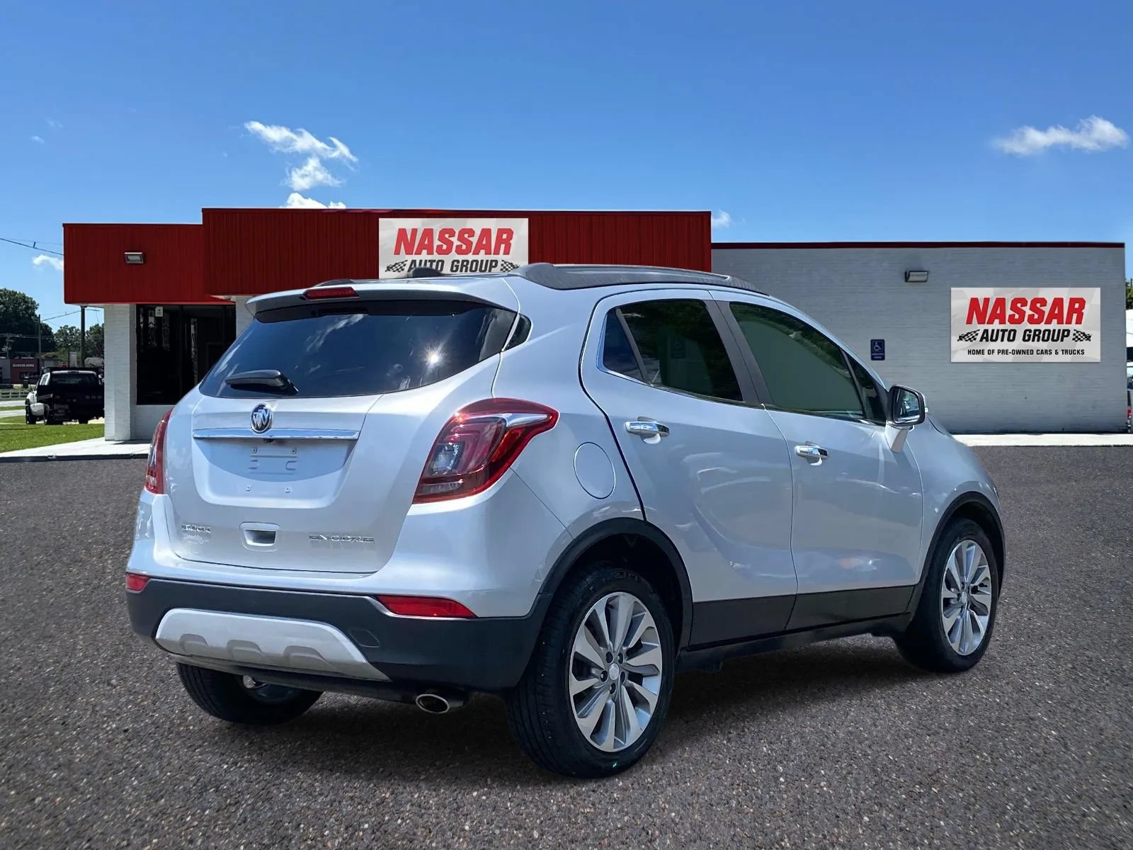 Used 2017 Buick Encore Preferred FWD image 4