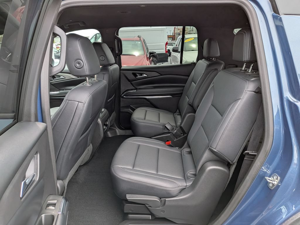 Used 2026 Chevrolet Traverse LT AWD/4WD image 18