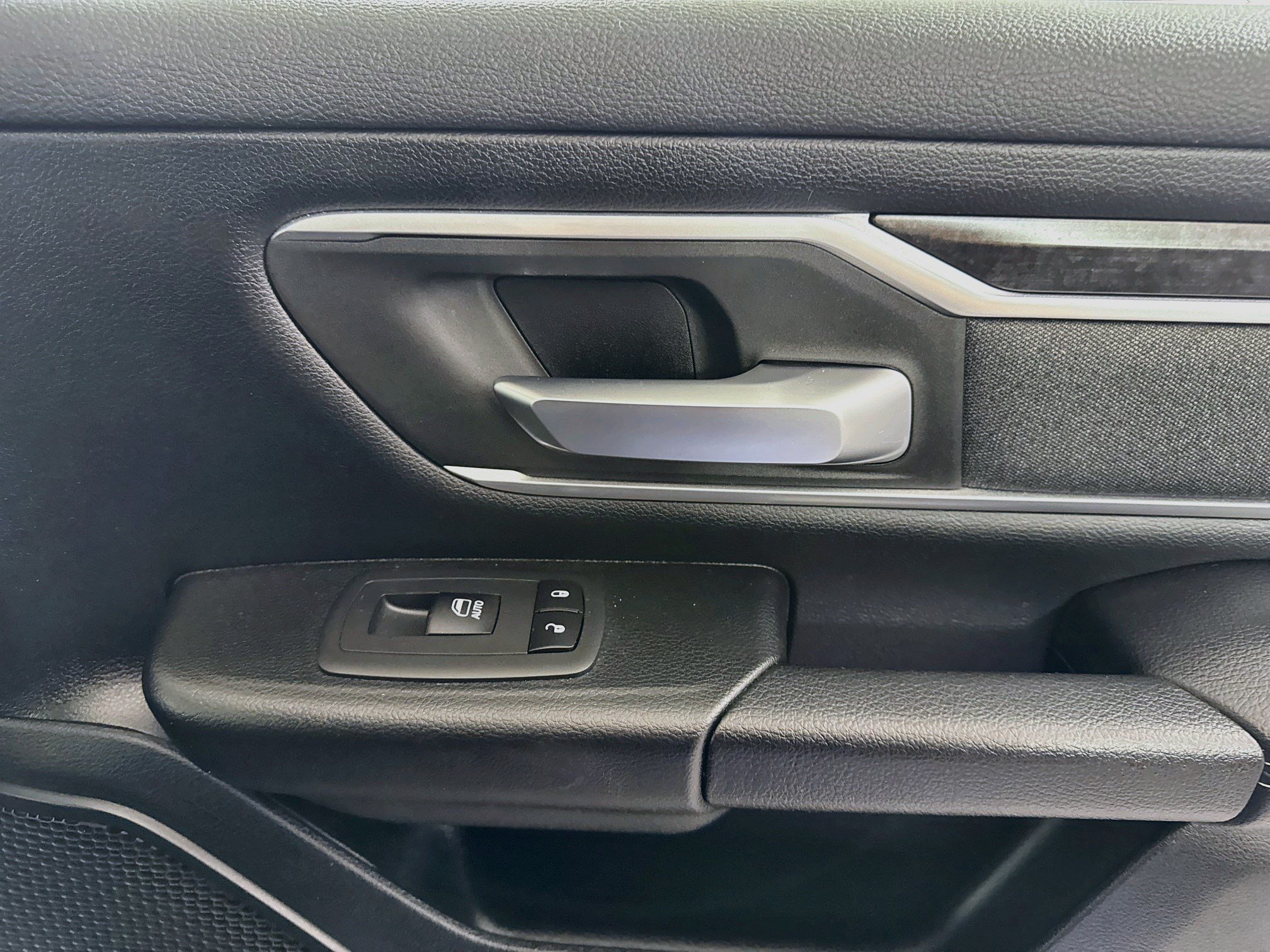 Used 2020 RAM 1500 Big Horn AWD/4WD image 31