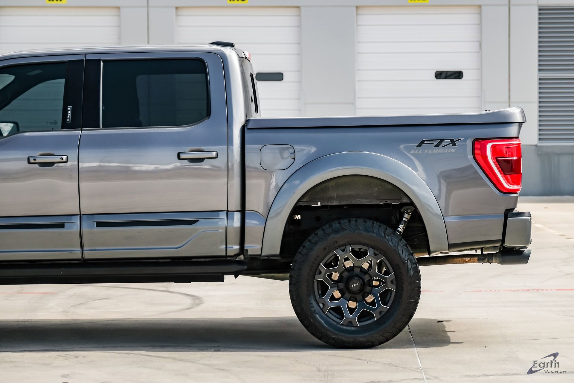 Used 2022 Ford F150 XLT w/ Equipment Group 302A High image 9