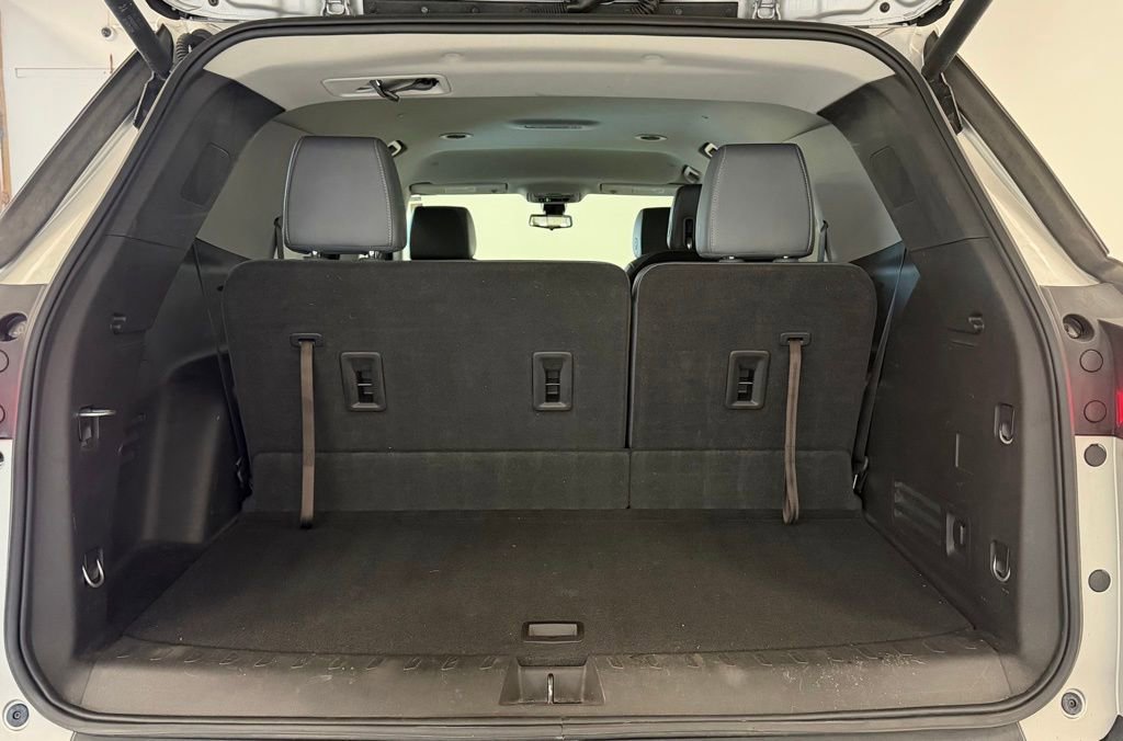 Used 2018 Chevrolet Traverse LT FWD image 25