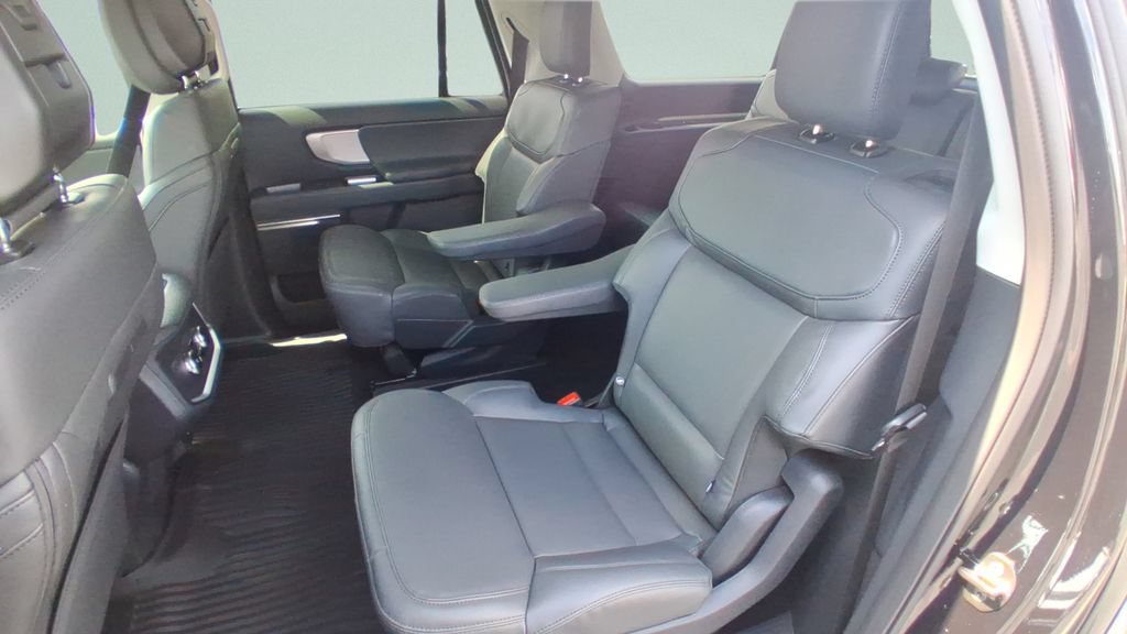New 2027 Ford Expedition Max Active AWD/4WD image 8