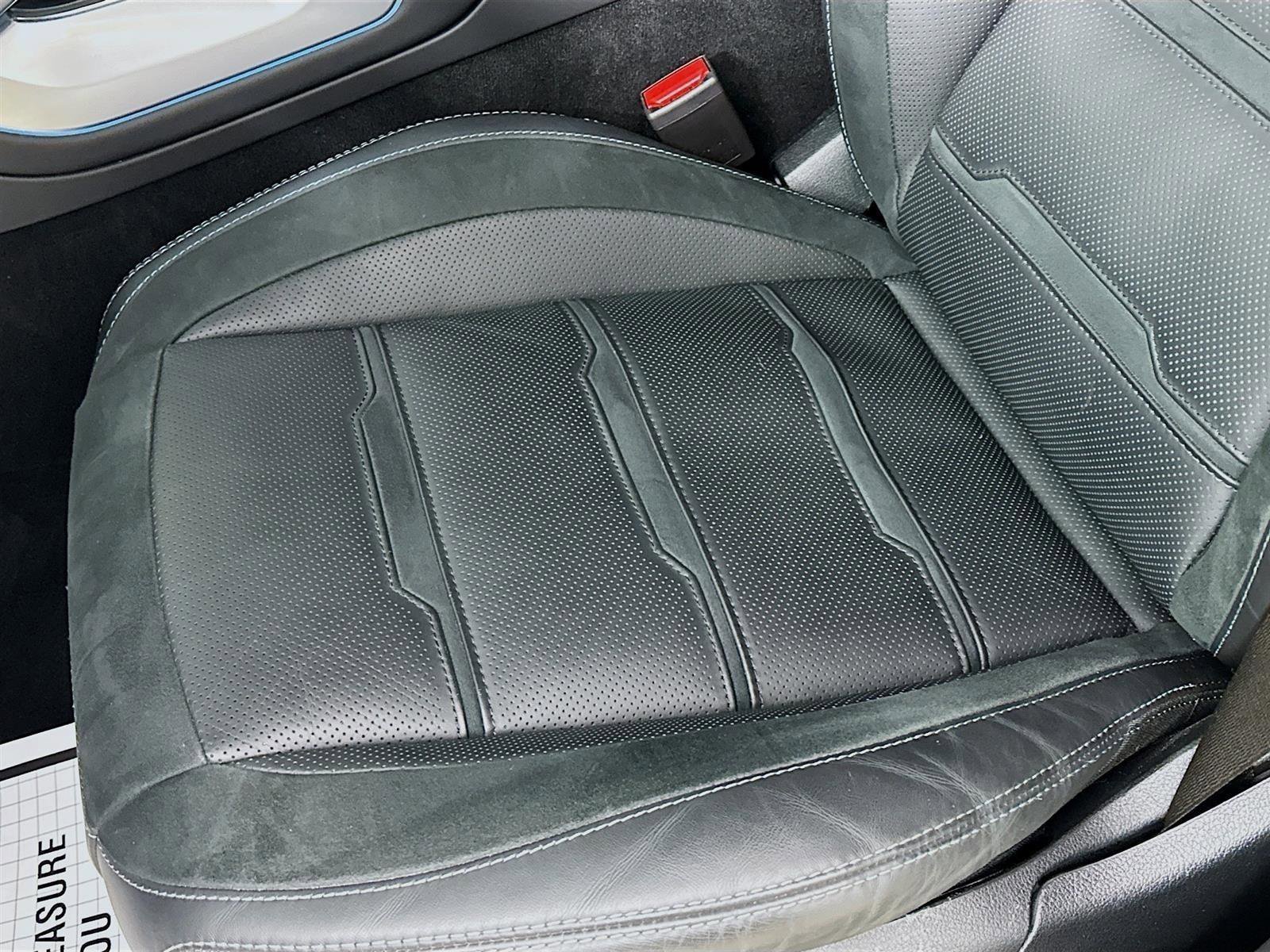 Used 2025 Mercedes-Benz GLE 63 AMG S image 25