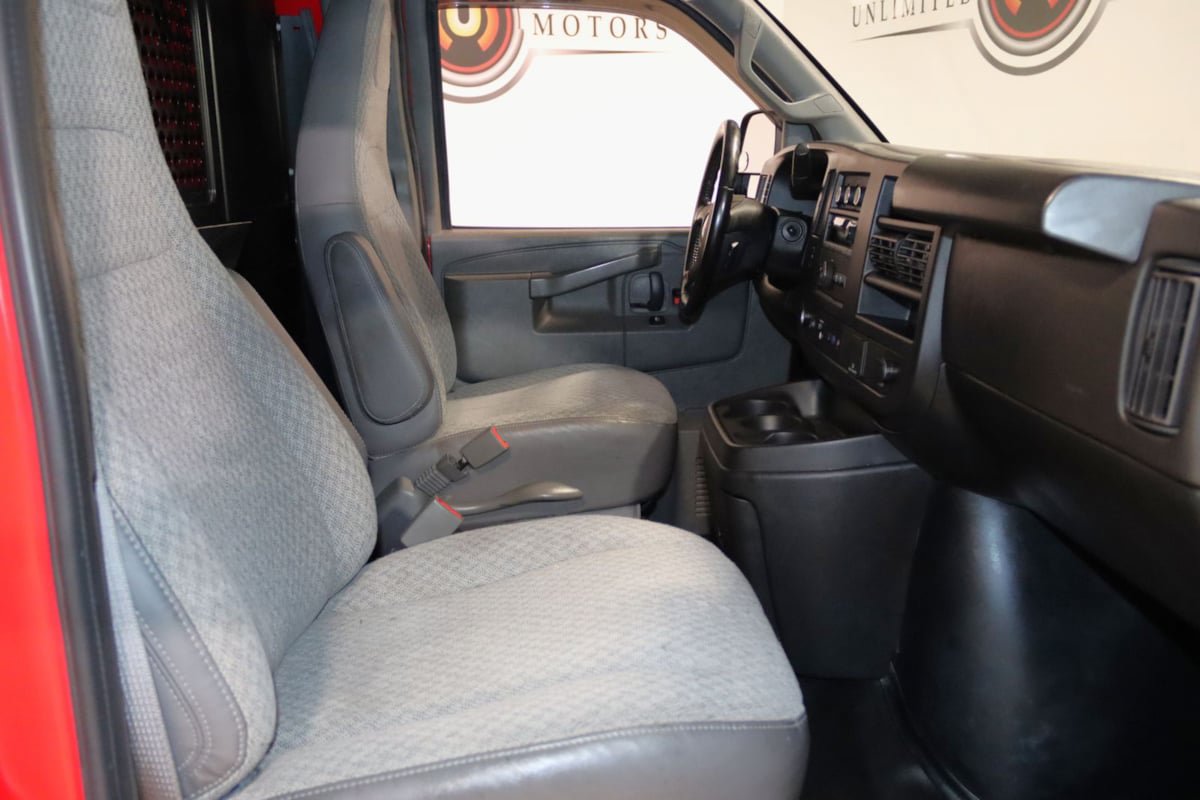 Used 2023 GMC Savana 3500 Extended w/ Driver Convenience Package RWD image 44