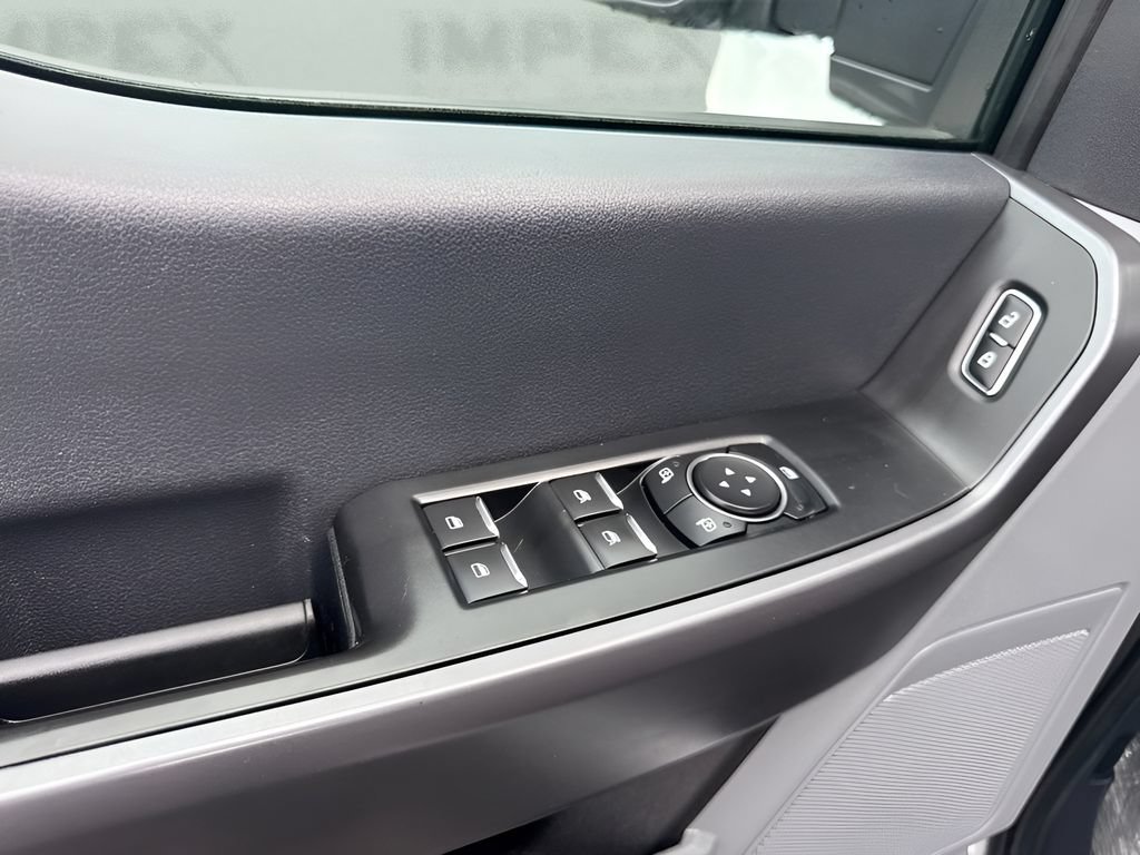 Used 2025 Ford F350 XLT AWD/4WD image 24