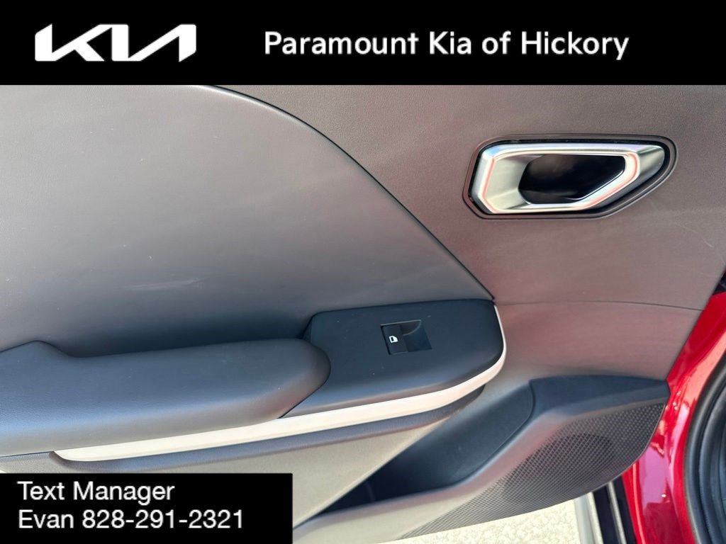Used 2025 Kia K4 GT-Line Turbo FWD image 12