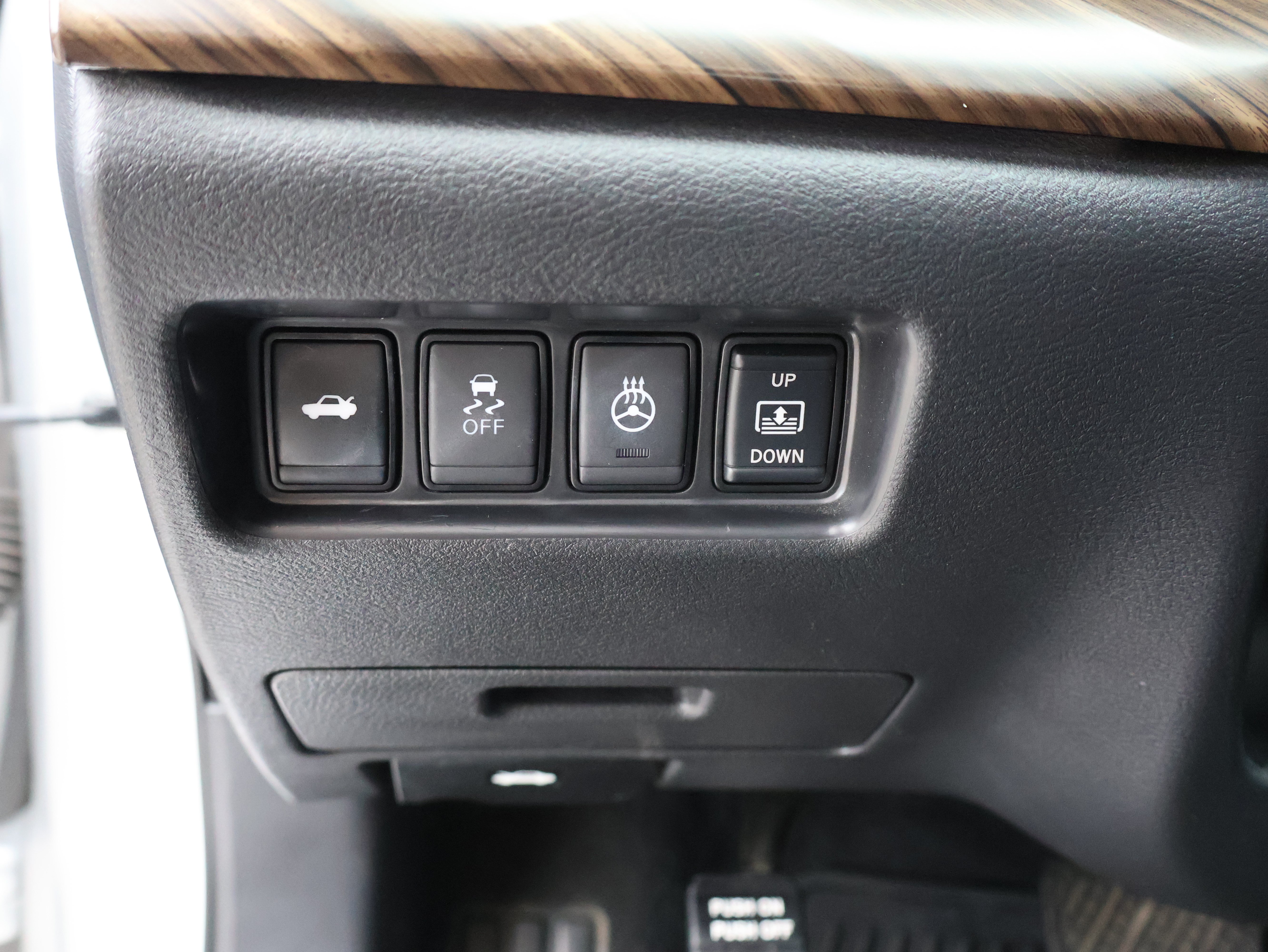 Used 2018 Nissan Maxima Platinum FWD image 30