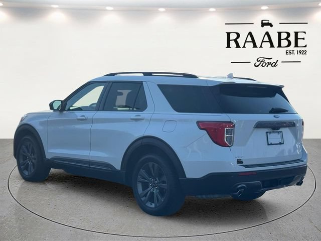 Used 2023 Ford Explorer XLT w/ Equipment Group 202A AWD/4WD image 5