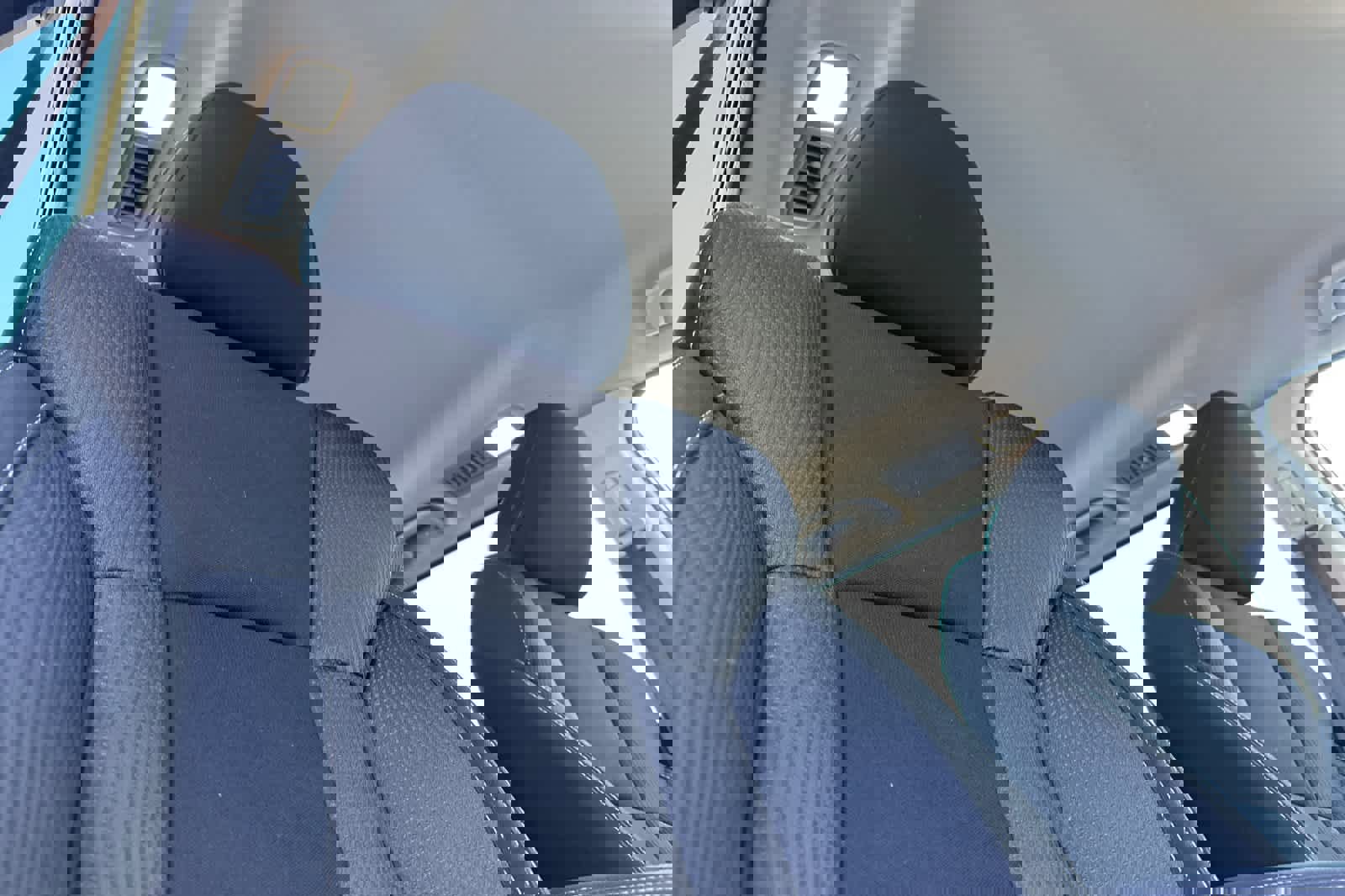 Used 2025 Subaru Ascent Premium w/ Premium Package image 17