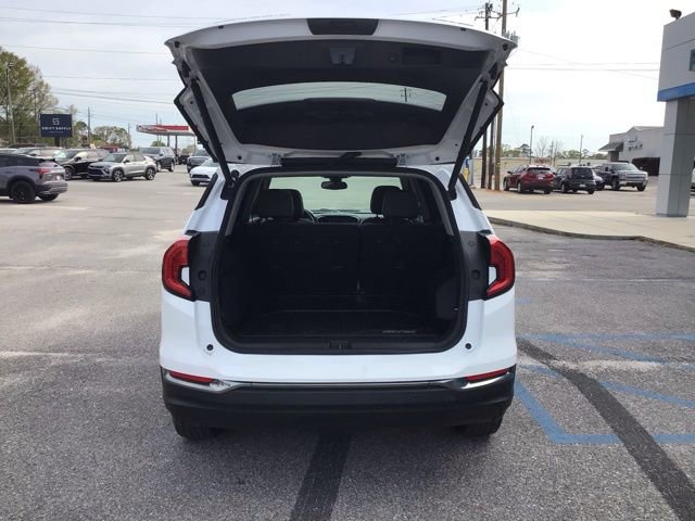 Used 2022 GMC Terrain AT4 w/ Infotainment Package II image 6