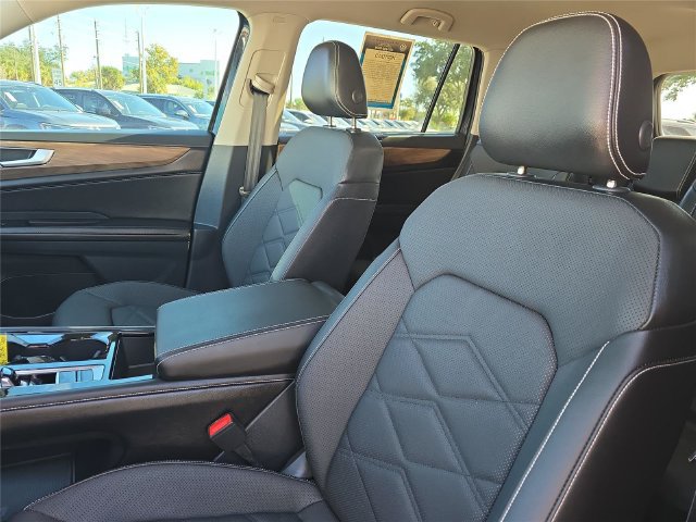 Used 2024 Volkswagen Atlas SE FWD image 20