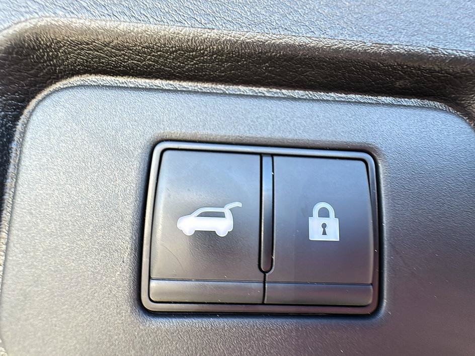 Certified 2025 Nissan Rogue SV AWD/4WD image 39