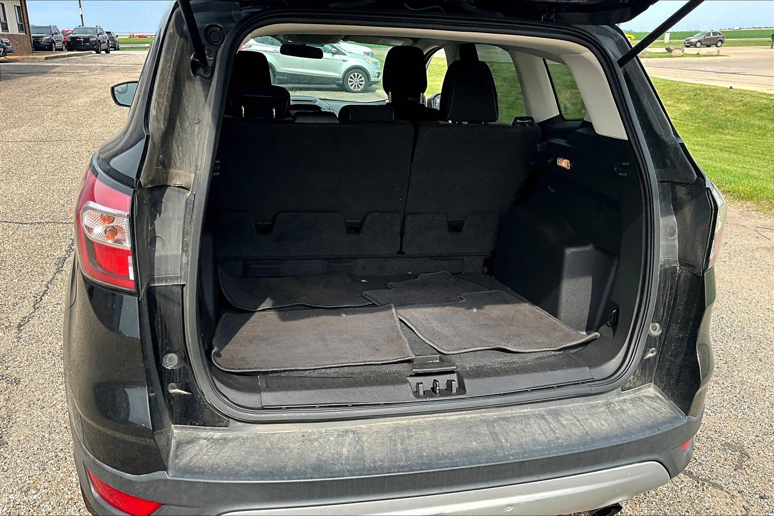 Used 2018 Ford Escape SE w/ SE Sync 3 Package FWD image 19