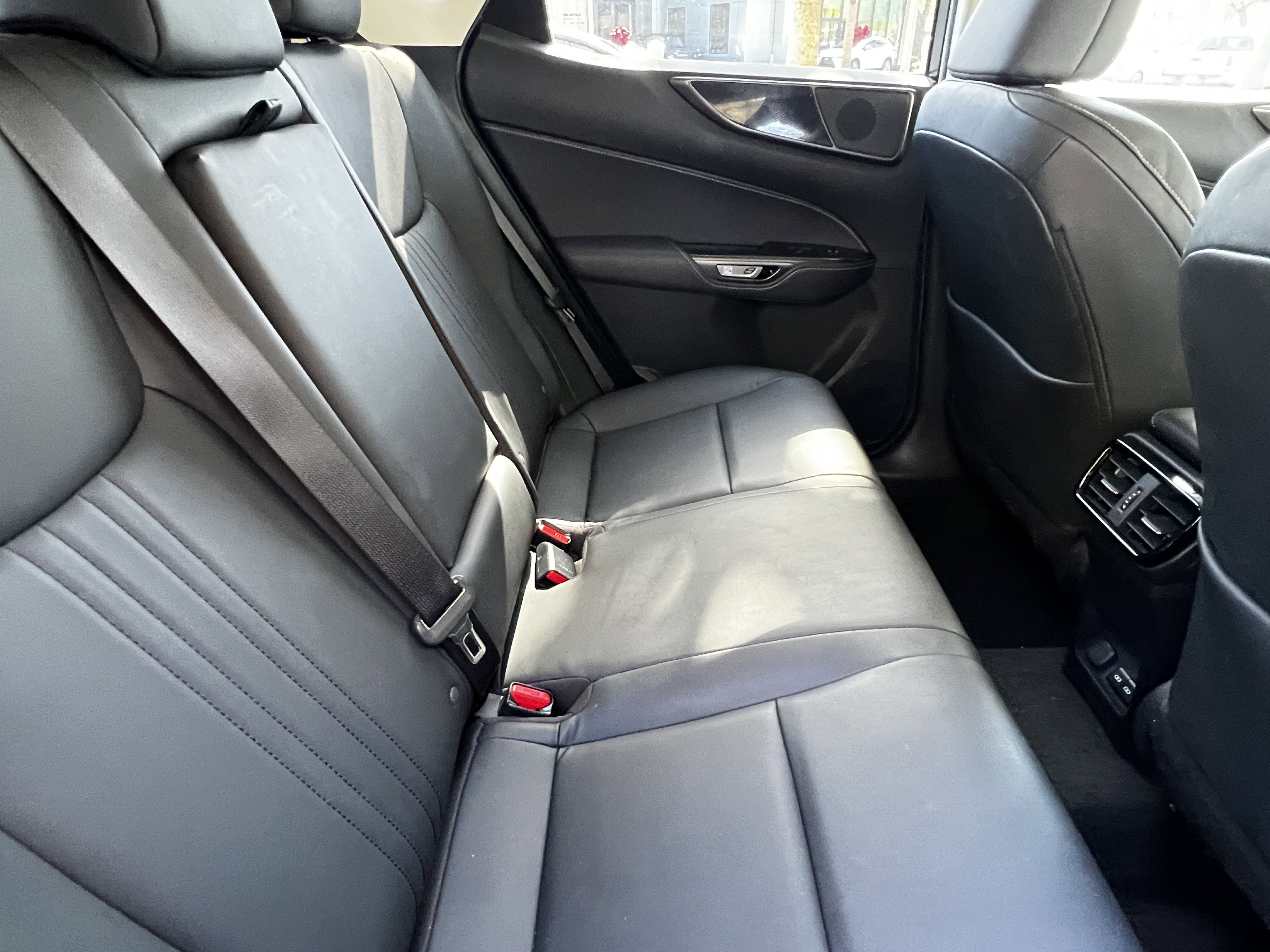 Used 2024 Lexus NX 250 FWD w/ Towing Package (2000 Lbs) image 40