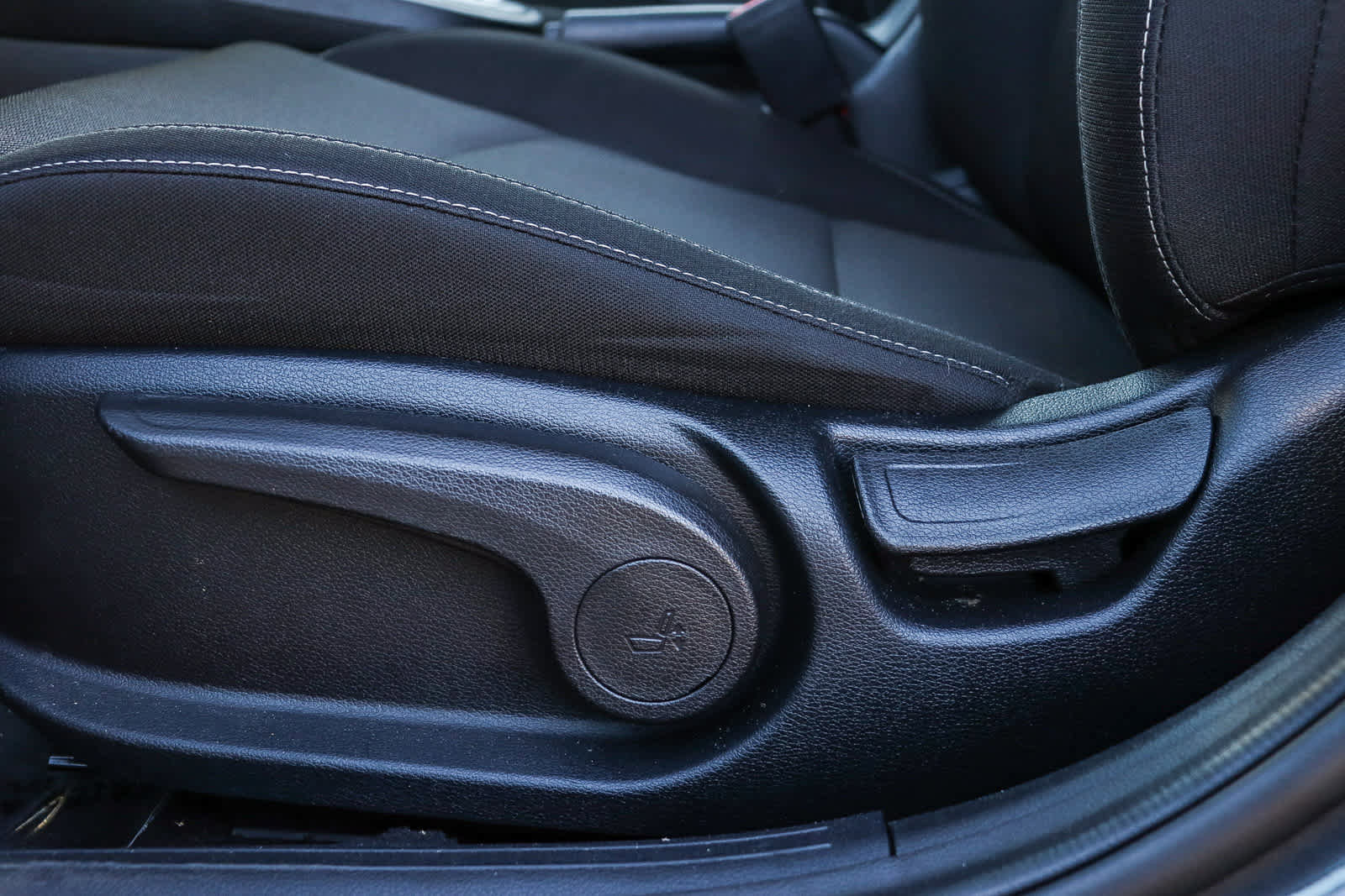 Used 2022 Kia Forte LXS image 21