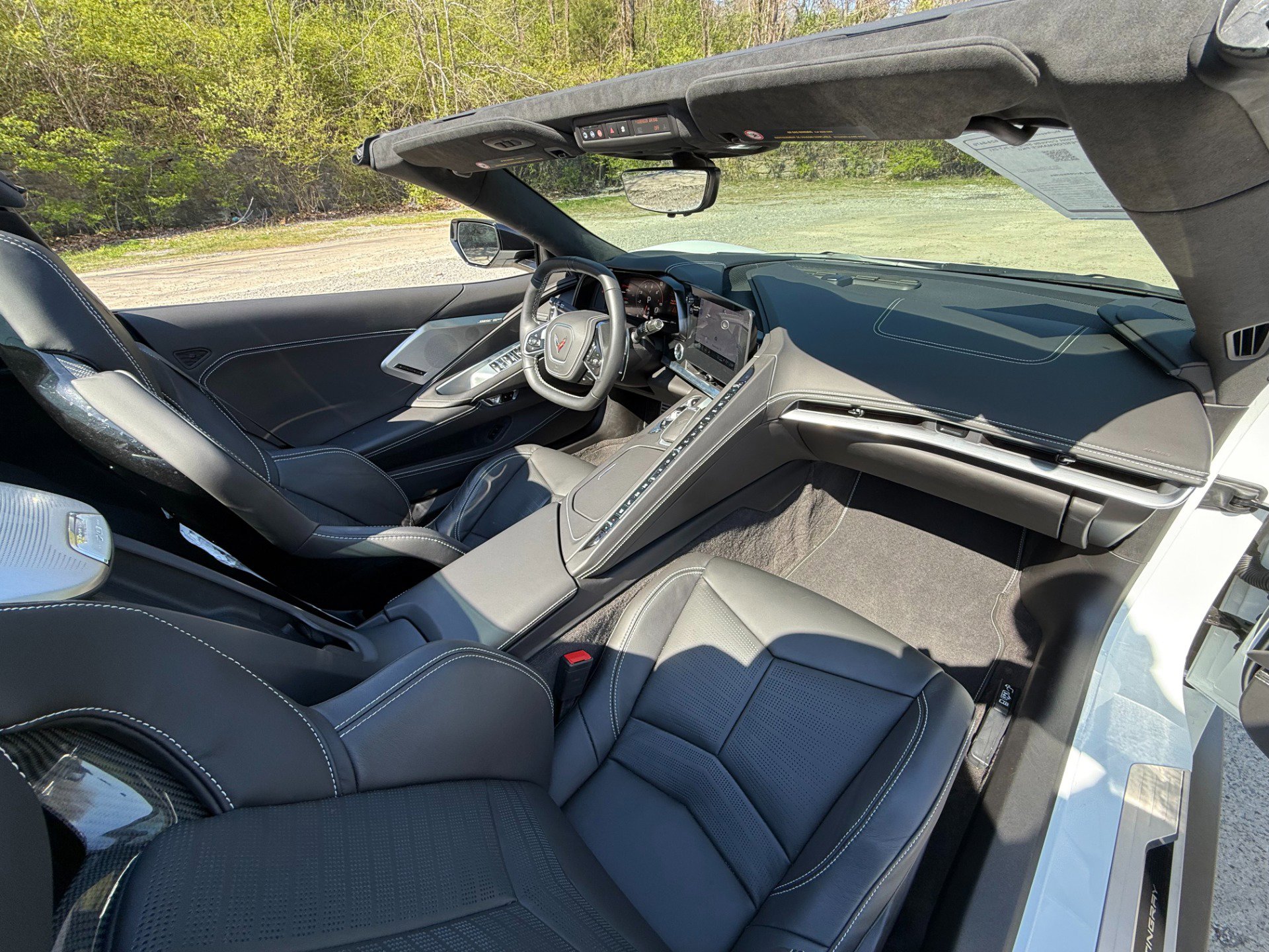 Used 2023 Chevrolet Corvette Stingray Premium Conv w/ Z51 Performance Package RWD image 31