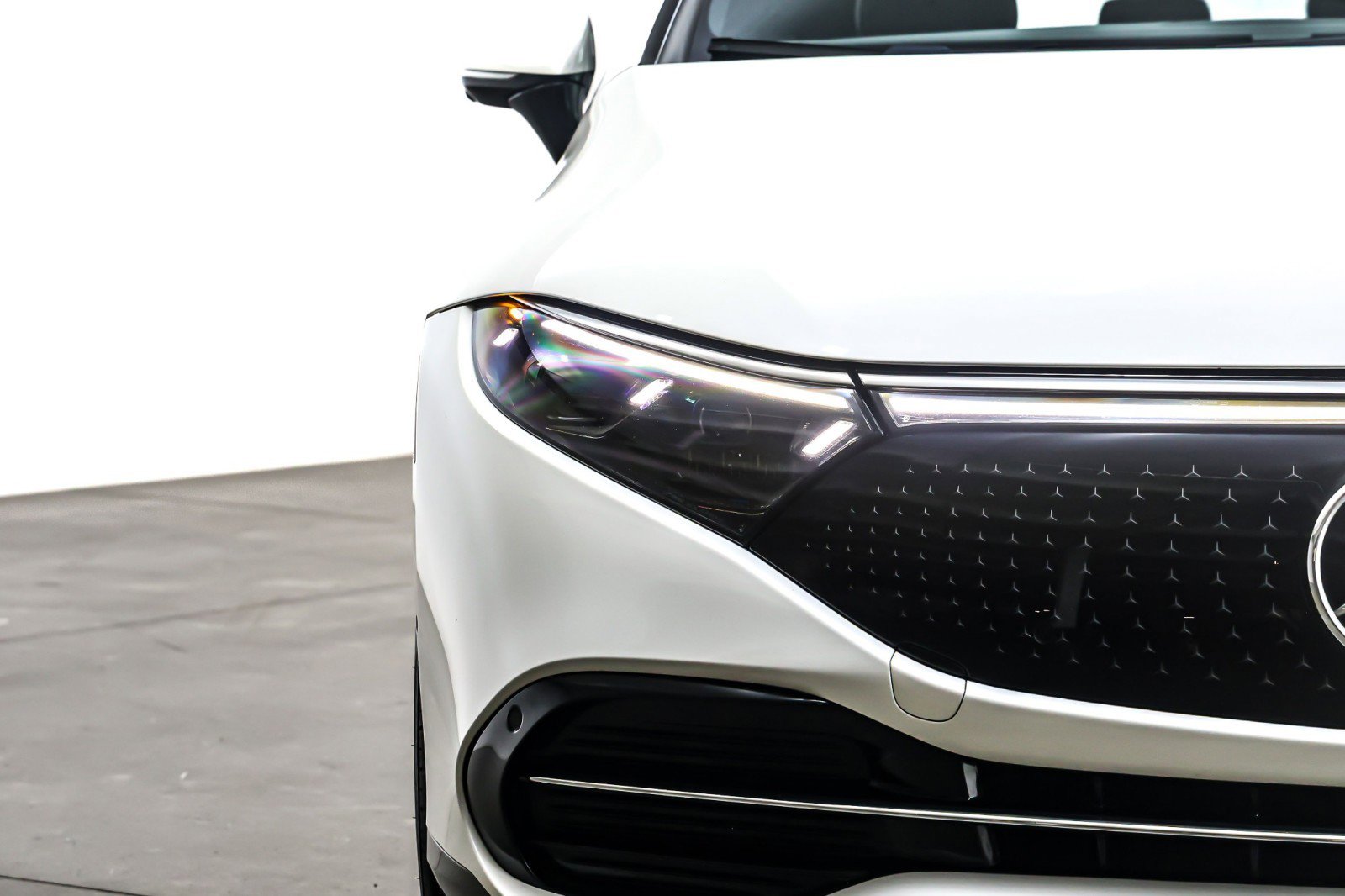 Used 2022 Mercedes-Benz EQS 450+ Sedan image 14