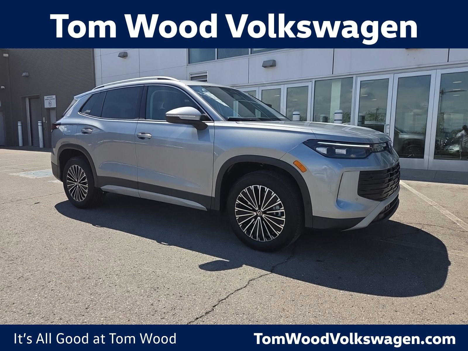 New 2026 Volkswagen Tiguan S AWD/4WD image 1