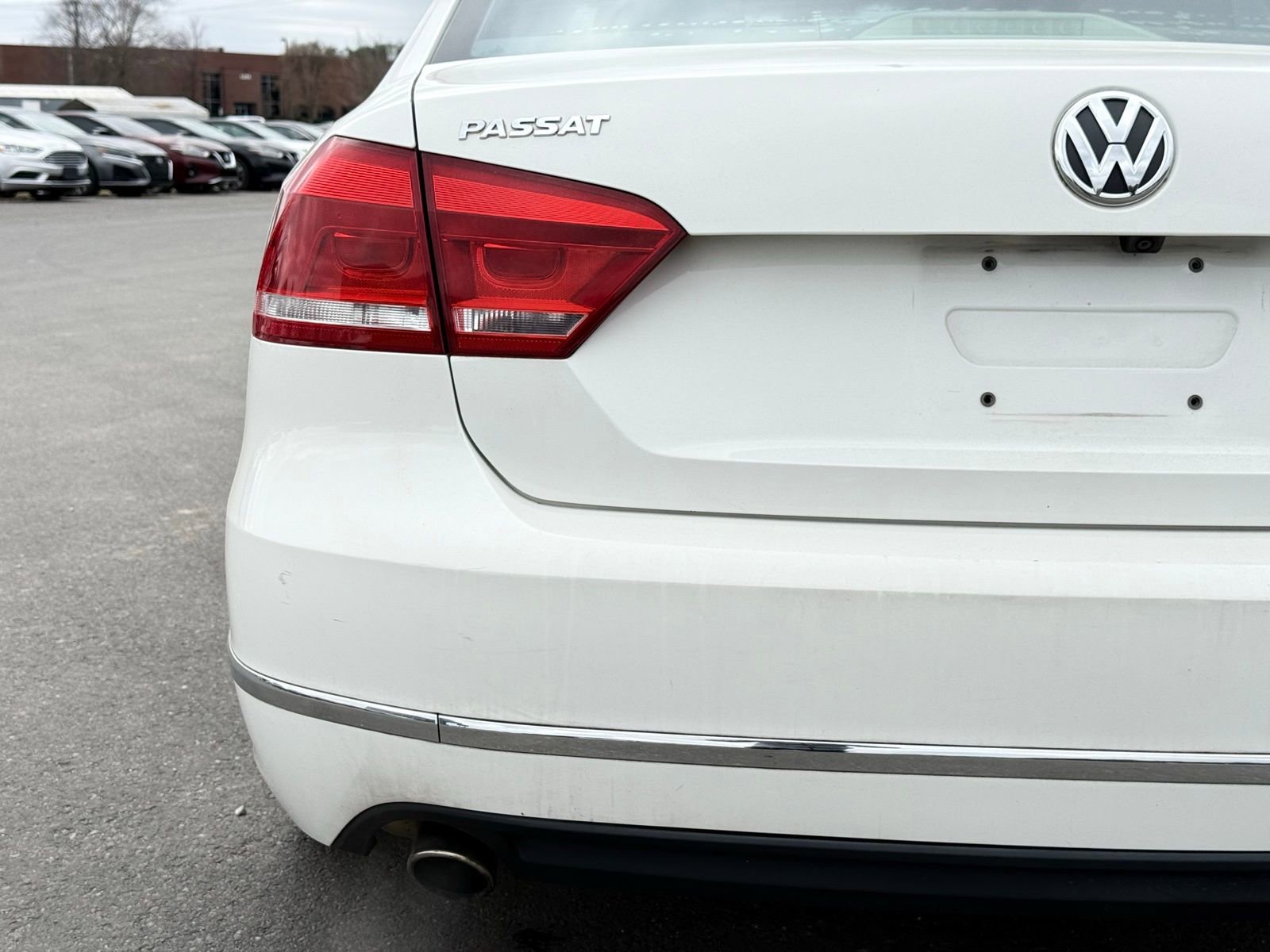 Used 2014 Volkswagen Passat 1.8T SEL Premium image 9