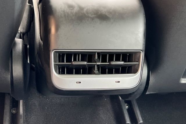 Used 2022 Tesla Model 3 Long Range AWD/4WD image 15