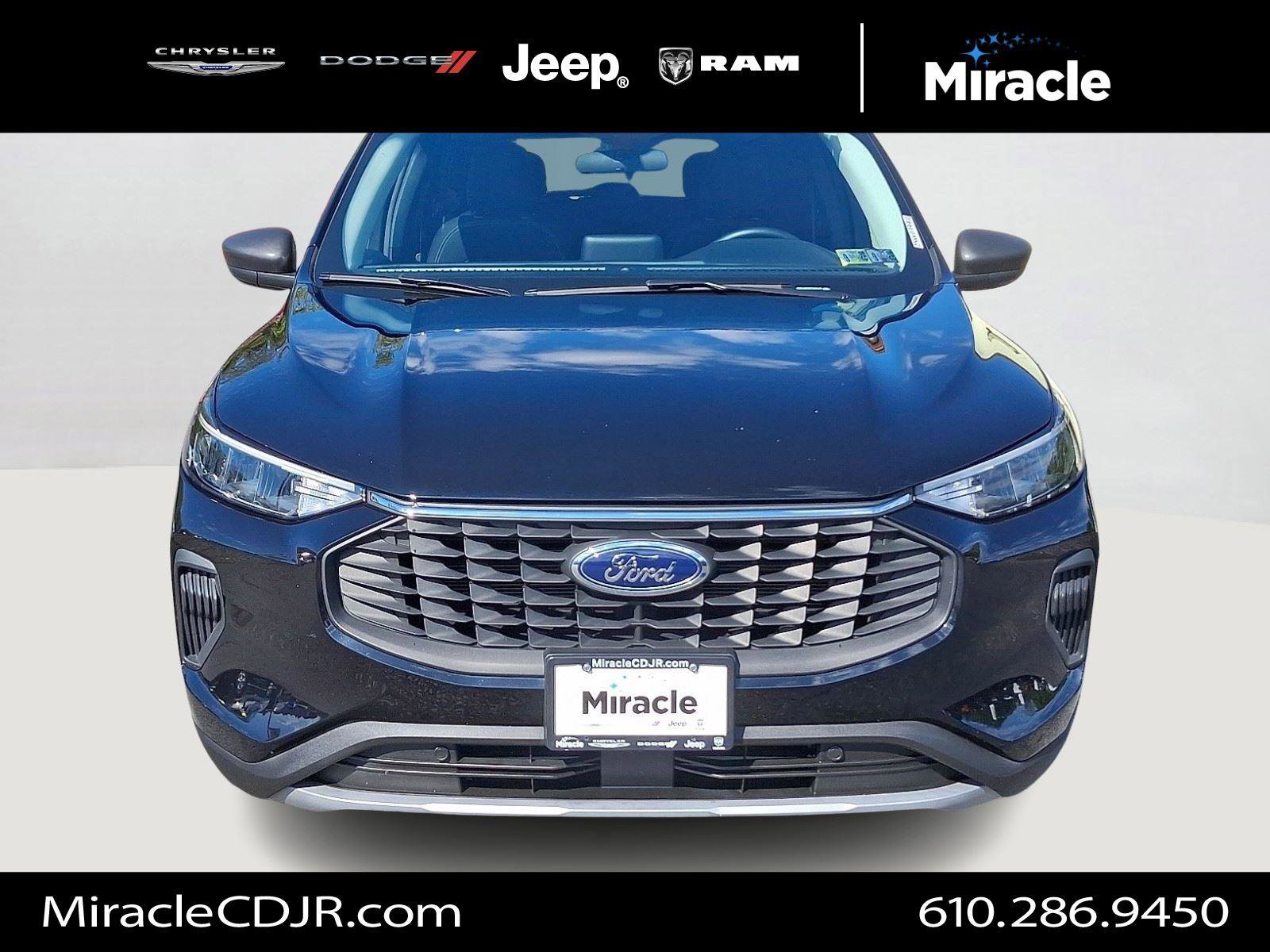 Used 2023 Ford Escape Active image 2