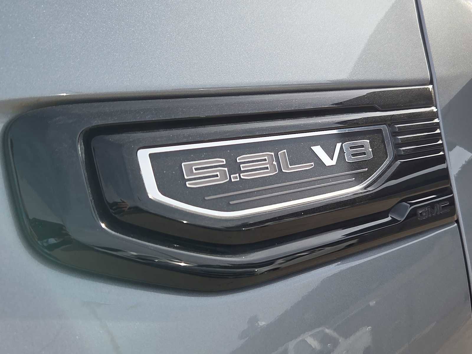 Used 2024 GMC Sierra 1500 Elevation image 9