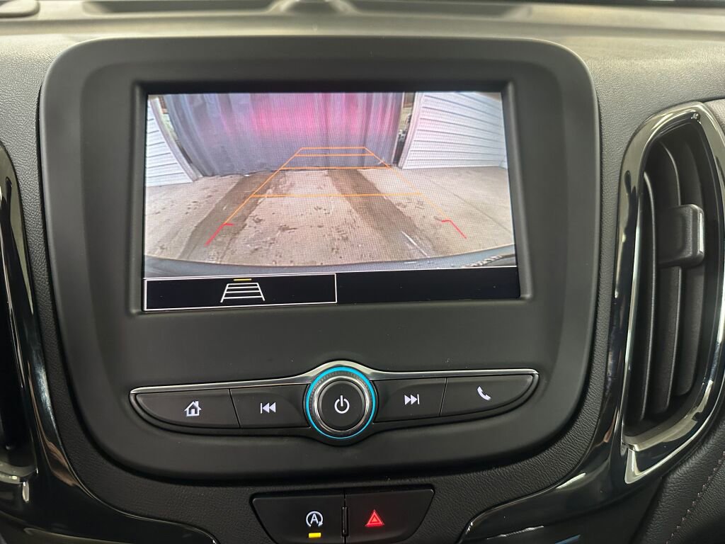 Certified 2023 Chevrolet Equinox RS w/ LPO, Floor Liner Package image 14