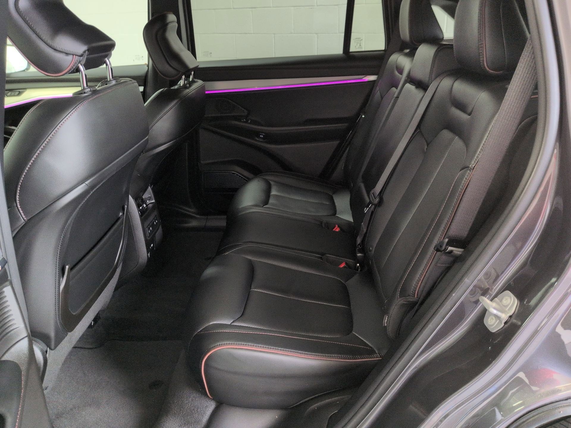 Used 2024 Jeep Wagoneer Launch Edition image 21