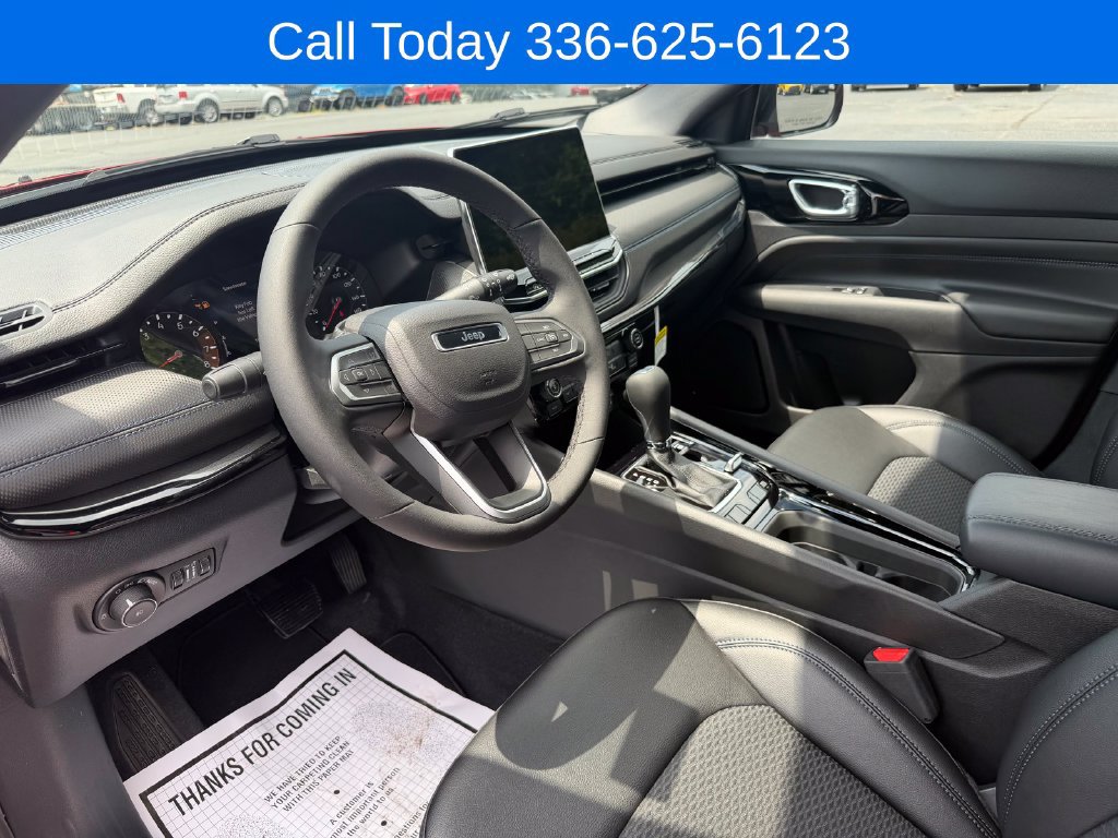 New 2026 Jeep Compass Latitude AWD/4WD image 18